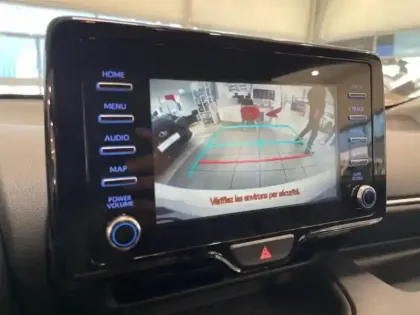 Photo 11 Toyota Yaris  116h Dynamic Business 5p + Programme Beyond Zero Academy MY22