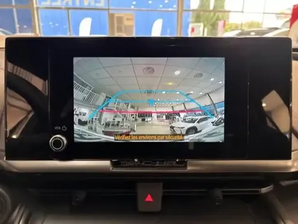 Photo 8 Toyota C-HR  1.8 Hybride 140ch Dynamic NG23