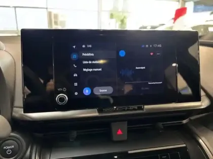 Photo 12 Toyota C-HR  1.8 Hybride 140ch Dynamic NG23