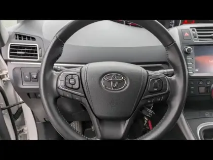 Photo 13 Toyota Verso Gén. I Ph2 NG2 Dynamic 5