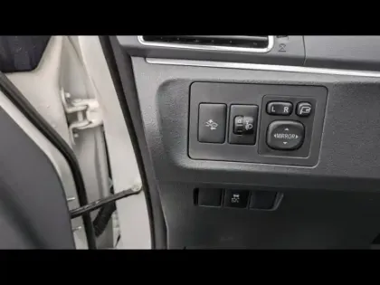 Photo 12 Toyota Verso Gén. I Ph2 NG2 Dynamic 5