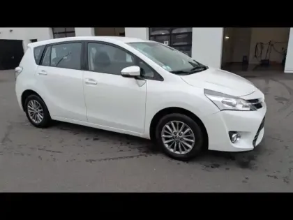 Photo 7 Toyota Verso Gén. I Ph2 NG2 Dynamic 5