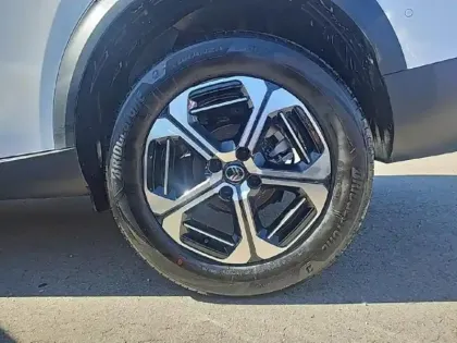 Photo 10 Citroën C3 Aircross  1.2 Hybride 145ch MAX e-DCS6