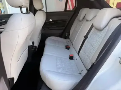 Photo 9 Fiat 600  1.2 Hybrid 100ch La Prima DCT6