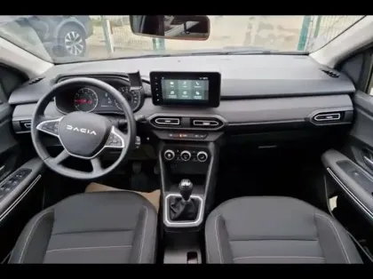 Photo 11 Dacia Jogger  1.0 ECO-G 100ch Extreme 7 places -24