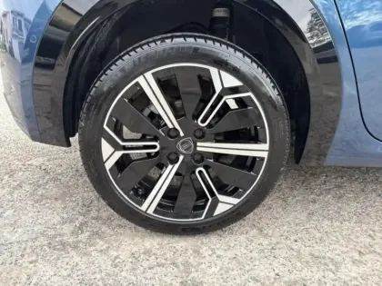 Photo 13 Lancia Ypsilon  1.2 Ibrida 100ch LX eDCT6