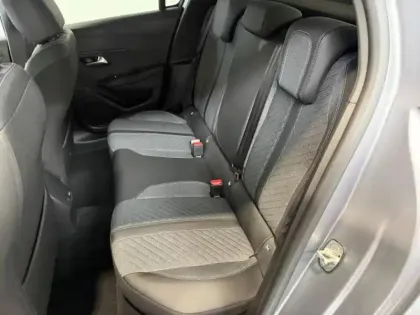 Photo 9 Peugeot 208  1.2 Hybrid 110ch Allure e-DCS6