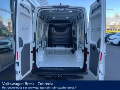 Photo 11 Volkswagen Crafter  Fg 30 L3H3 2.0 TDI 140ch Business Traction