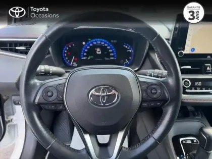 Photo 8 Toyota Corolla  122h Collection Pack Techno