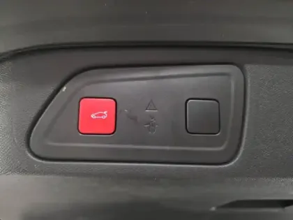 Photo 7 Citroën C5 aircross  Hybrid 225ch Shine Pack e-EAT8