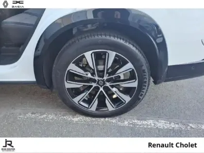 Photo 7 Renault Espace  1.2 E-Tech full hybrid 200ch Techno 7 places - 24