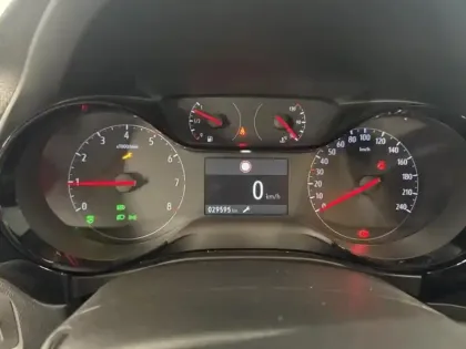 Photo 8 Opel Corsa  1.2 Turbo 100ch Edition