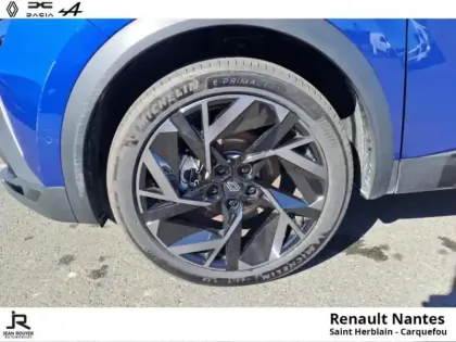 Photo 8 Renault Captur  1.6 E-Tech full hybrid 145ch esprit Alpine