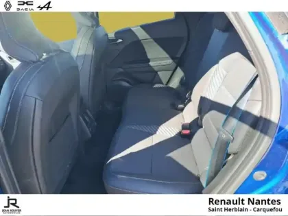 Photo 13 Renault Captur  1.6 E-Tech full hybrid 145ch esprit Alpine