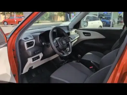 Photo 10 Suzuki Swift  1.2 Hybrid 83ch Privilège