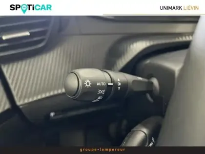 Photo 6 Peugeot 2008  e- 136ch Active