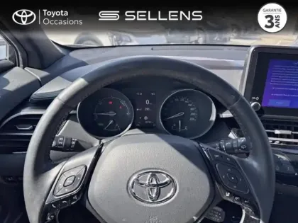 Photo 12 Toyota C-HR  2.0 Hybride 184ch Design Ultimate E-CVT