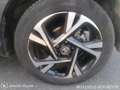 Photo 10 Toyota C-HR  1.8 Hybride 122ch Dynamic E-CVT