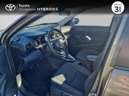 Photo 10 Toyota Yaris Gén. I Ph1 Dynamic 5