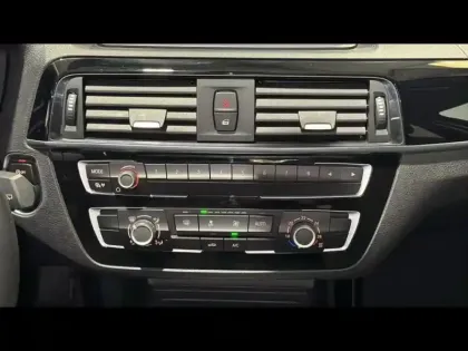 Photo 12 BMW Serie 1 Série 1 118iA 136ch Business Design 5p Euro6d-T