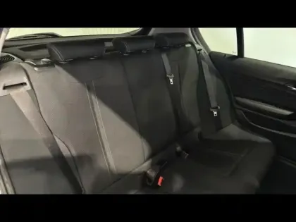 Photo 6 BMW Serie 1 Série 1 118iA 136ch Business Design 5p Euro6d-T