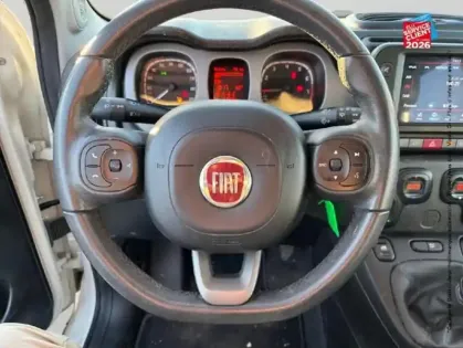 Photo 11 Fiat Panda  1.0 70ch BSG S&S City Cross Plus