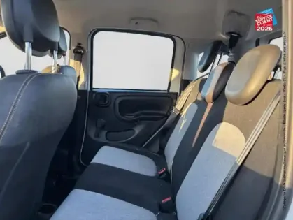 Photo 25 Fiat Panda  1.0 70ch BSG S&S City Cross Plus