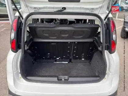Photo 43 Fiat Panda  1.0 70ch BSG S&S City Cross Plus