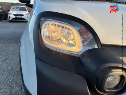 Photo 27 Fiat Panda  1.0 70ch BSG S&S City Cross Plus