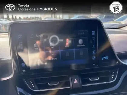 Photo 14 Toyota C-HR  122h Distinctive 2WD E-CVT