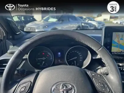 Photo 12 Toyota C-HR  122h Collection 2WD E-CVT RC18