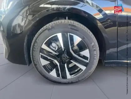 Photo 10 Peugeot 208  1.2 Hybrid 145ch Allure e-DCS6