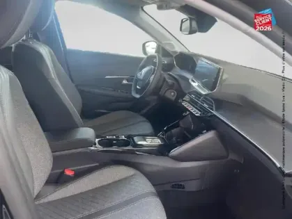 Photo 19 Peugeot 208  1.2 Hybrid 145ch Allure e-DCS6