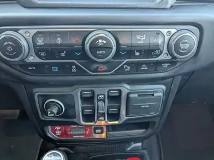 Photo 9 Jeep Wrangler Gén. I Ph4 Rubicon 5