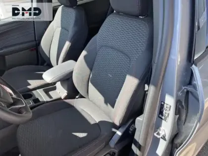 Photo 8 Ford Kuga  2.5 Duratec 180ch Hybrid FlexiFuel ST-Line Powershift