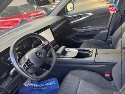 Photo 14 Renault Austral  1.2 E-Tech full hybrid 200ch Iconic esprit Alpine- 24