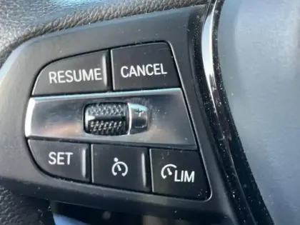 Photo 10 BMW Serie 1 Série 1 116dA 116ch Business Design DKG7