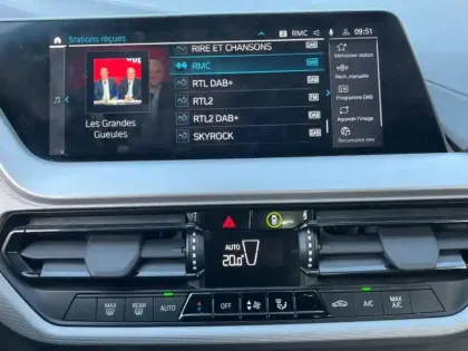 Photo 15 BMW Serie 1 Série 1 116dA 116ch Business Design DKG7