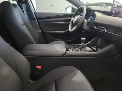 Photo 9 Mazda Mazda3 Gén. IV Ph1 Homura 5