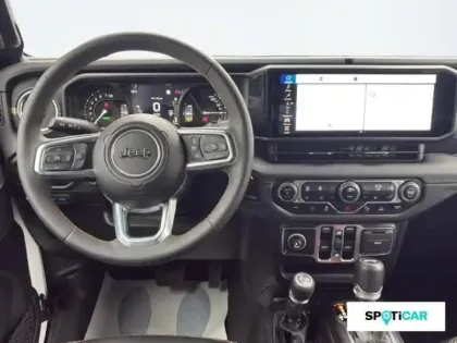 Photo 8 Jeep Wrangler  Unlimited 2.0 T 380ch 4xe Sahara Command Trac