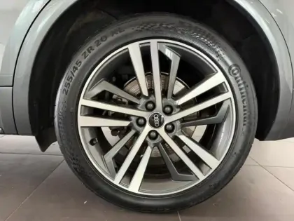 Photo 9 Audi Q5  55 TFSI e 367ch S line quattro S tronic 7