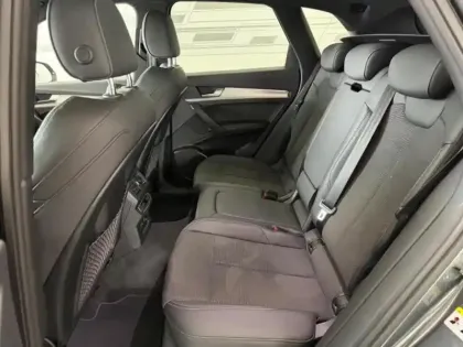 Photo 10 Audi Q5  55 TFSI e 367ch S line quattro S tronic 7