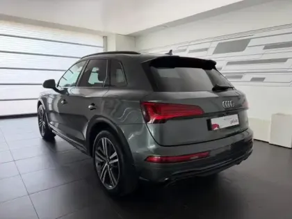 Photo 8 Audi Q5  55 TFSI e 367ch S line quattro S tronic 7