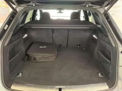 Photo 6 Audi Q5  55 TFSI e 367ch S line quattro S tronic 7