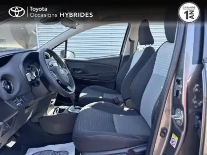 Photo 10 Toyota Yaris  100h Dynamic 5p