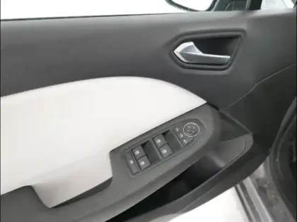 Photo 12 Renault Clio  1.6 E-Tech 145ch full hybrid Techno