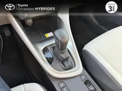 Photo 11 Toyota Yaris  116h Iconic 5p MY21