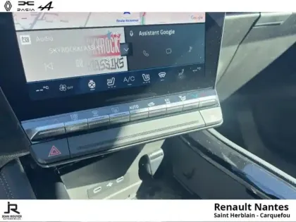 Photo 11 Renault Espace  1.2 E-Tech full hybrid 200ch esprit Alpine 7 places - 25