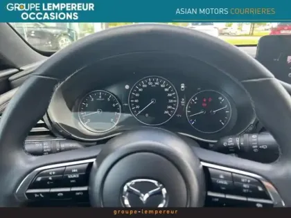 Photo 12 Mazda Mazda3 Mazda 3 2.0 e-SKYACTIV-G M-Hybrid 150ch Homura 2024