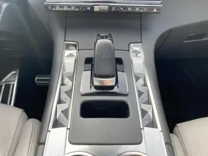 Photo 15 DS DS 7  Crossback E-TENSE 4x4 300ch Grand Chic